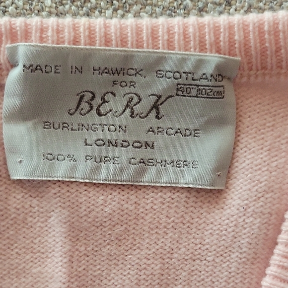 BERK Vintage 100% Cashmere Pink and Gray Argyle V-Neck Sweater Size L - Picture 5 of 11